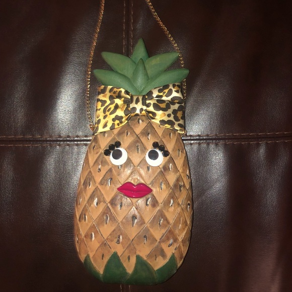 Charlotte Olympia Pina Clutch - Picture 4 of 8